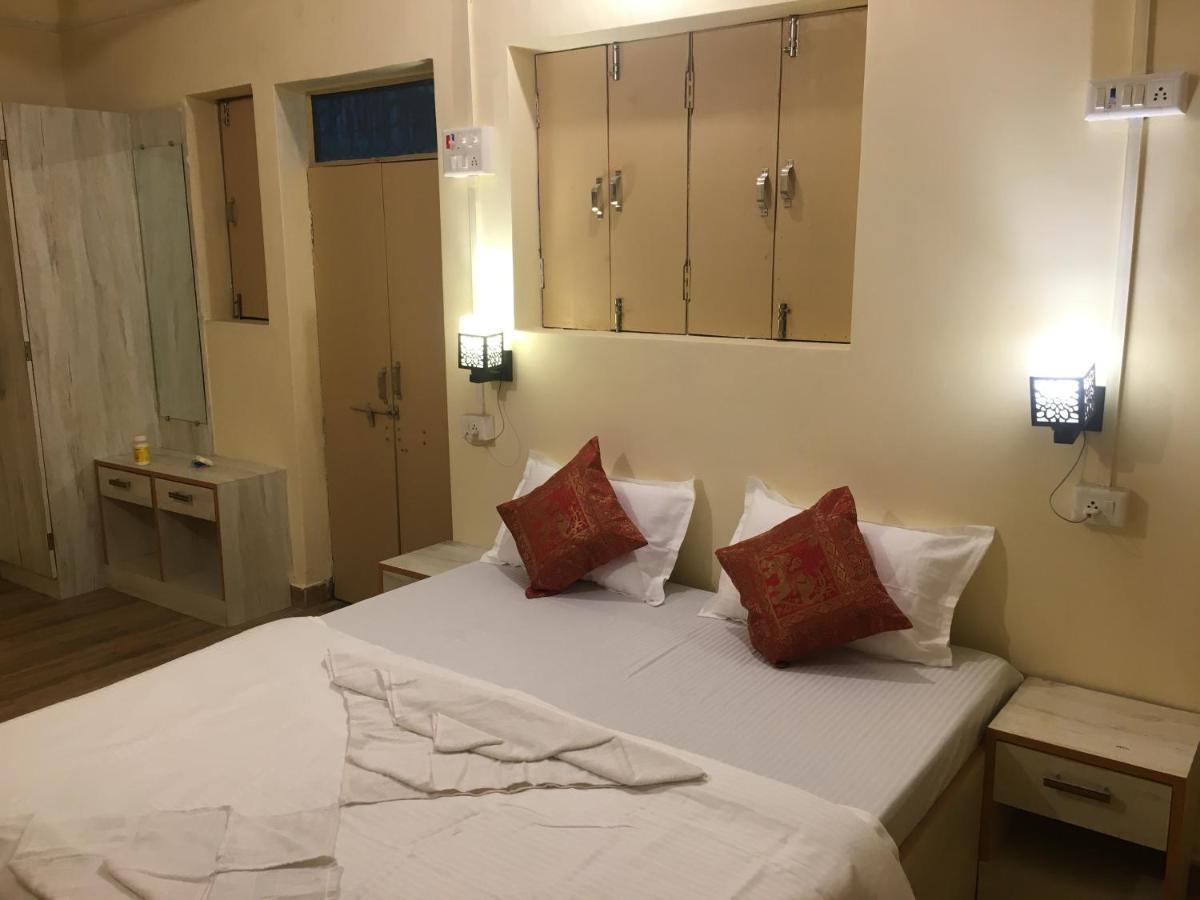 Yogi Soul Hotell Varanasi Exteriör bild