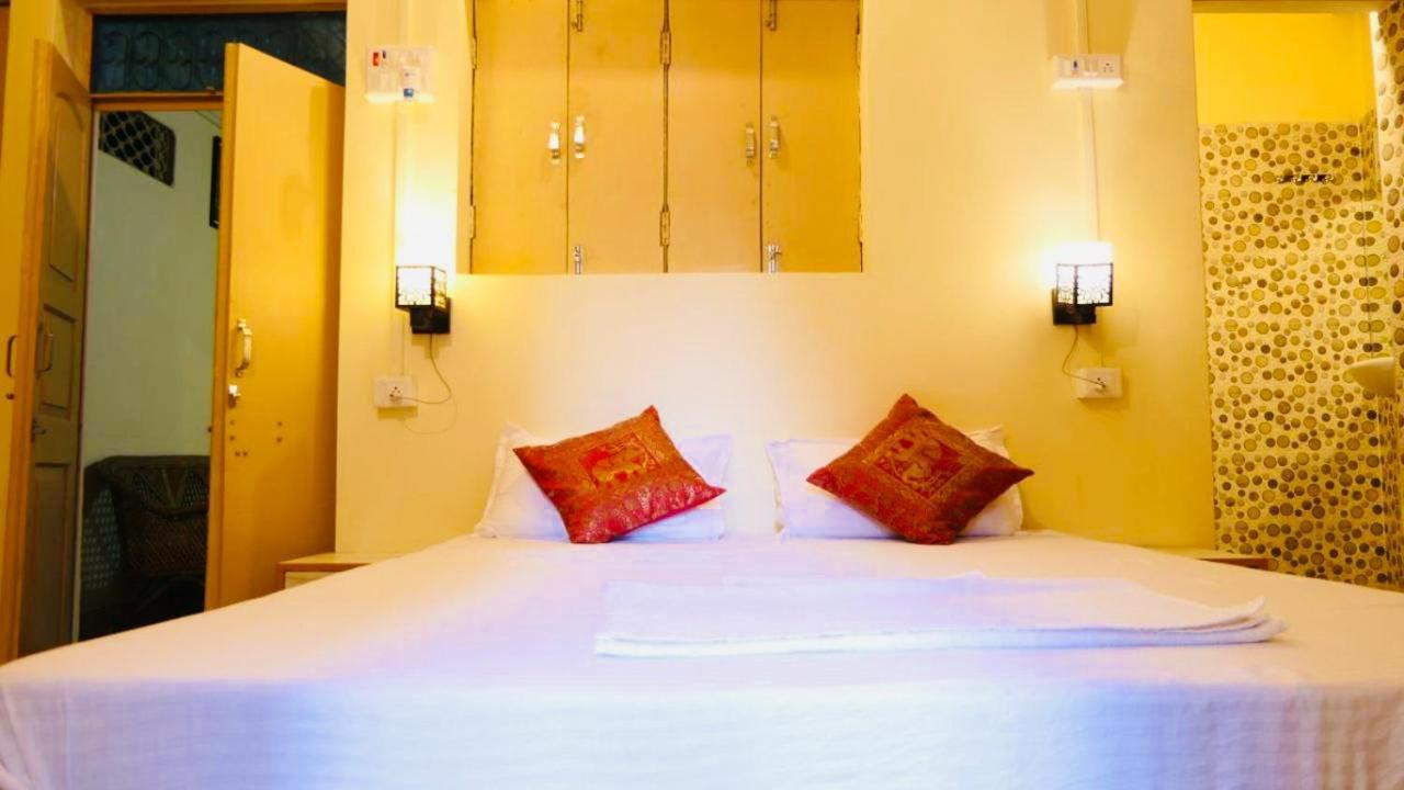 Yogi Soul Hotell Varanasi Exteriör bild