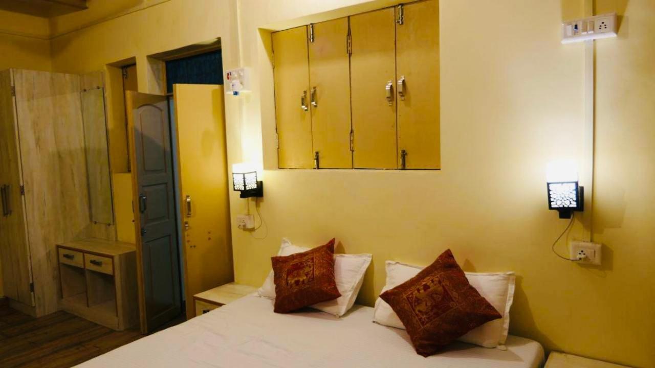 Yogi Soul Hotell Varanasi Exteriör bild